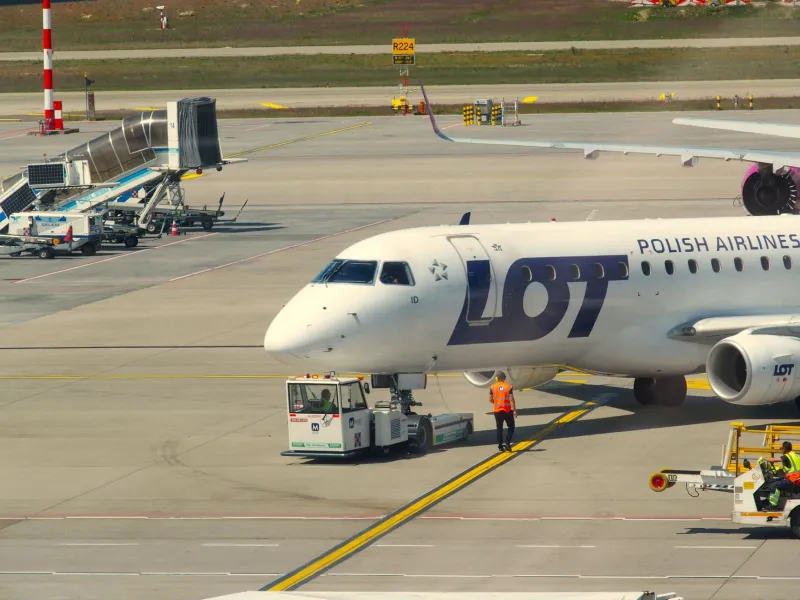 Connected to Nothing: Diagnosing the Tug-Aircraft Link Failure That Haunts Gate Operations
